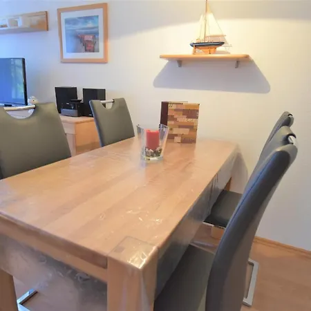 Apartment 5004 Ferienwohnung Jacobihof B2 Whg3 *